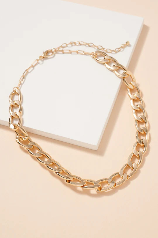 Chunky Chain Linked Short Necklace 