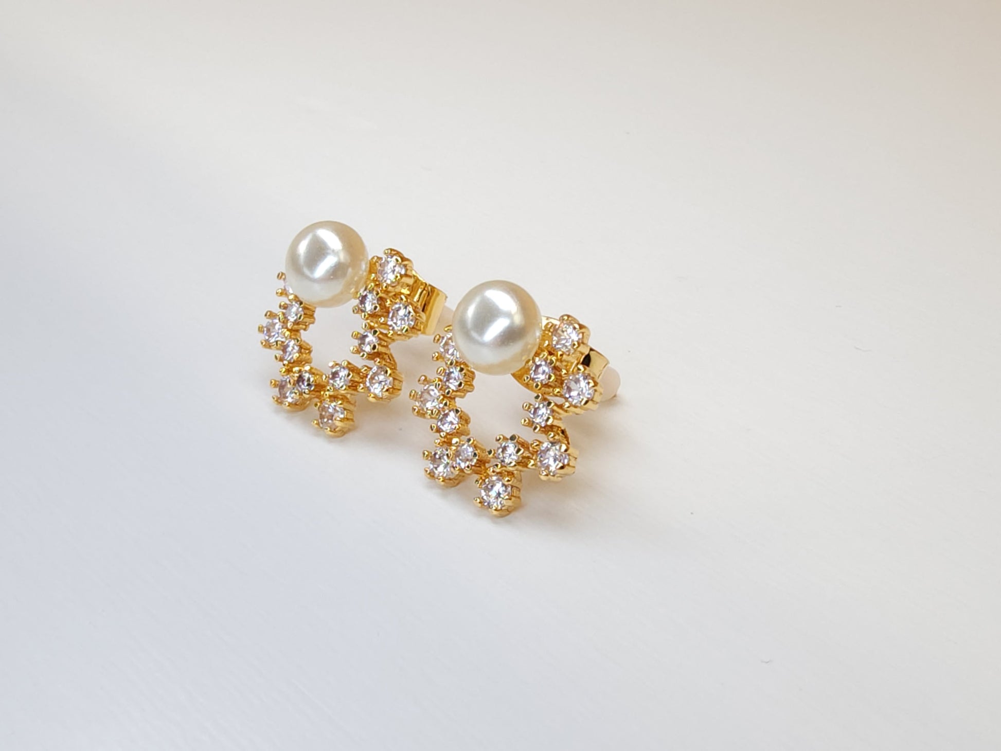 Pearl Star Button Earring