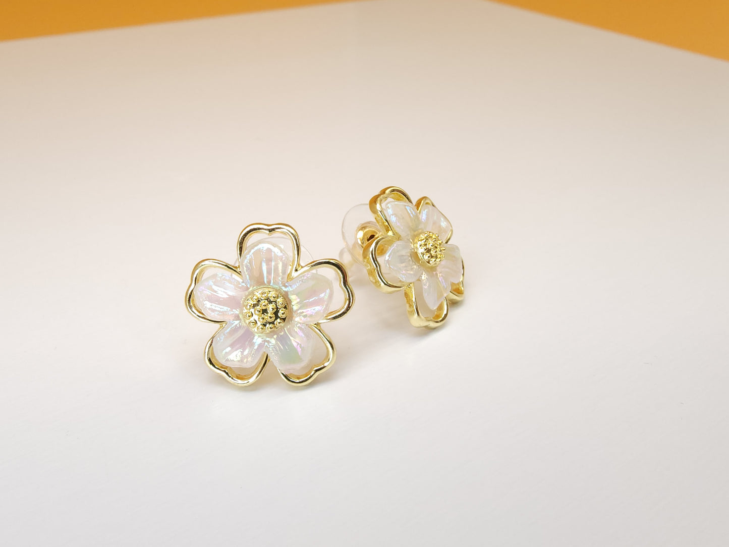 Resin Flower Earring