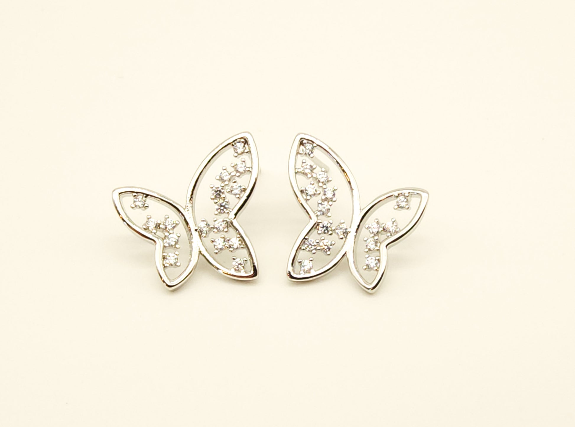 Dreamy Butterfly Earring