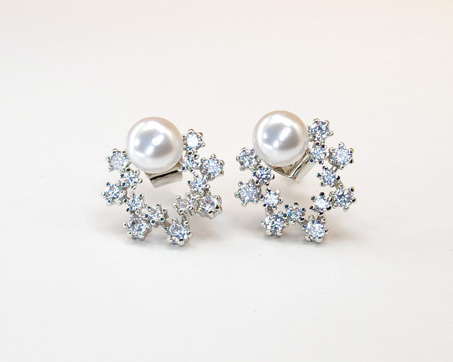 Pearl Star Button Earring