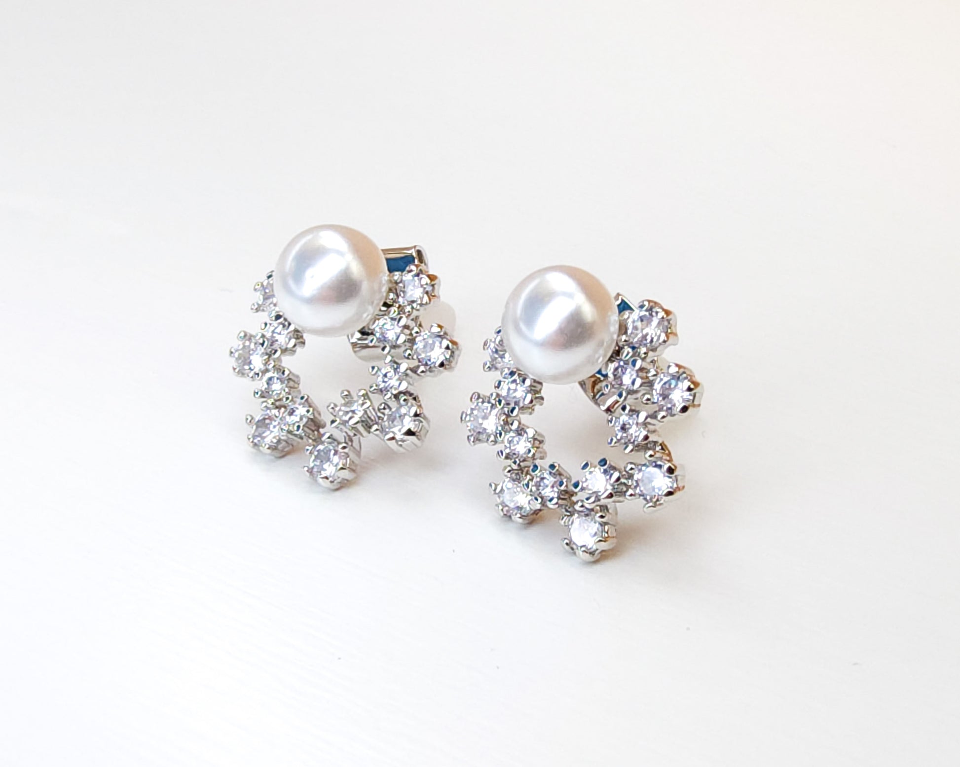 Pearl Star Button Earring