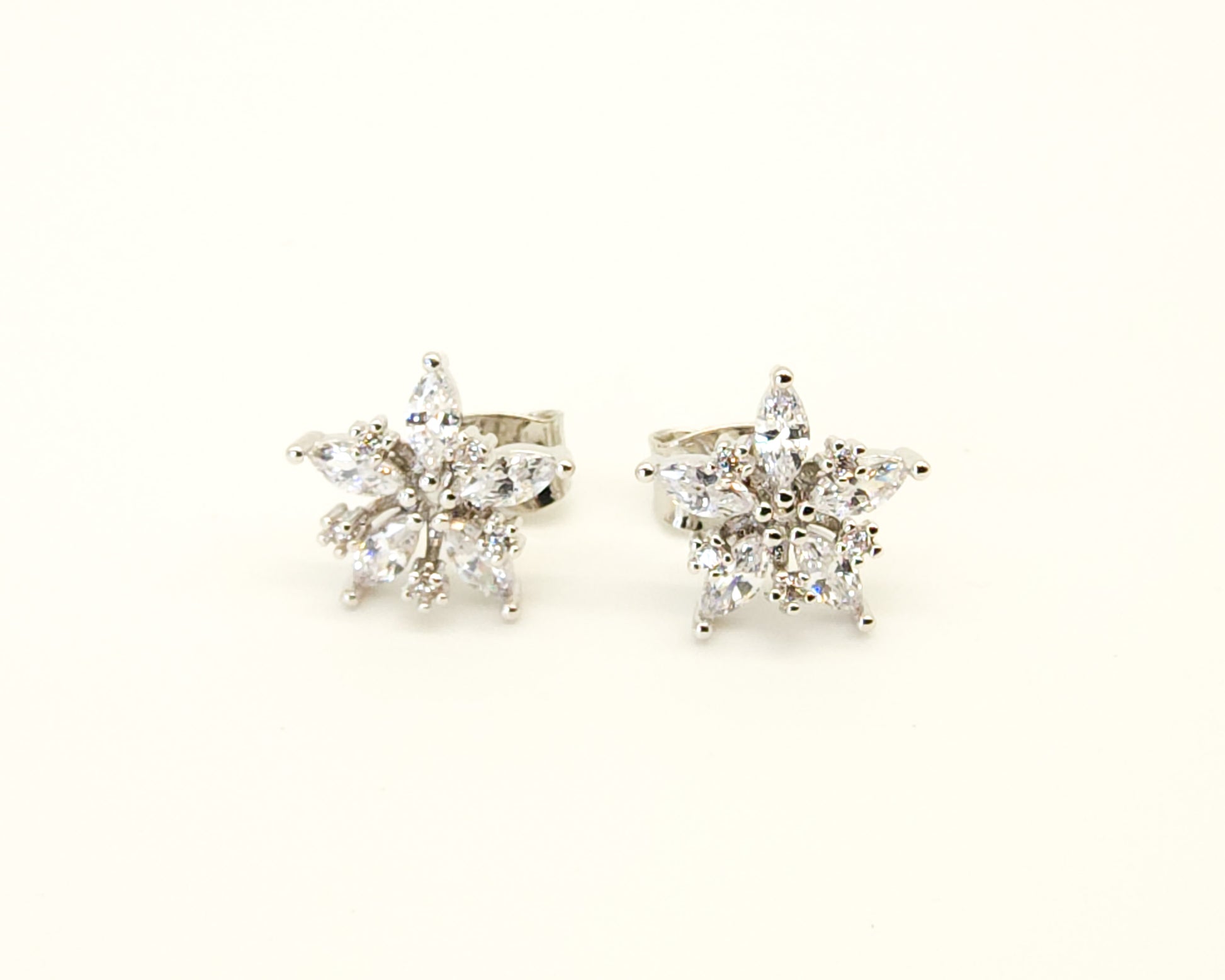 Snow Flake Earring