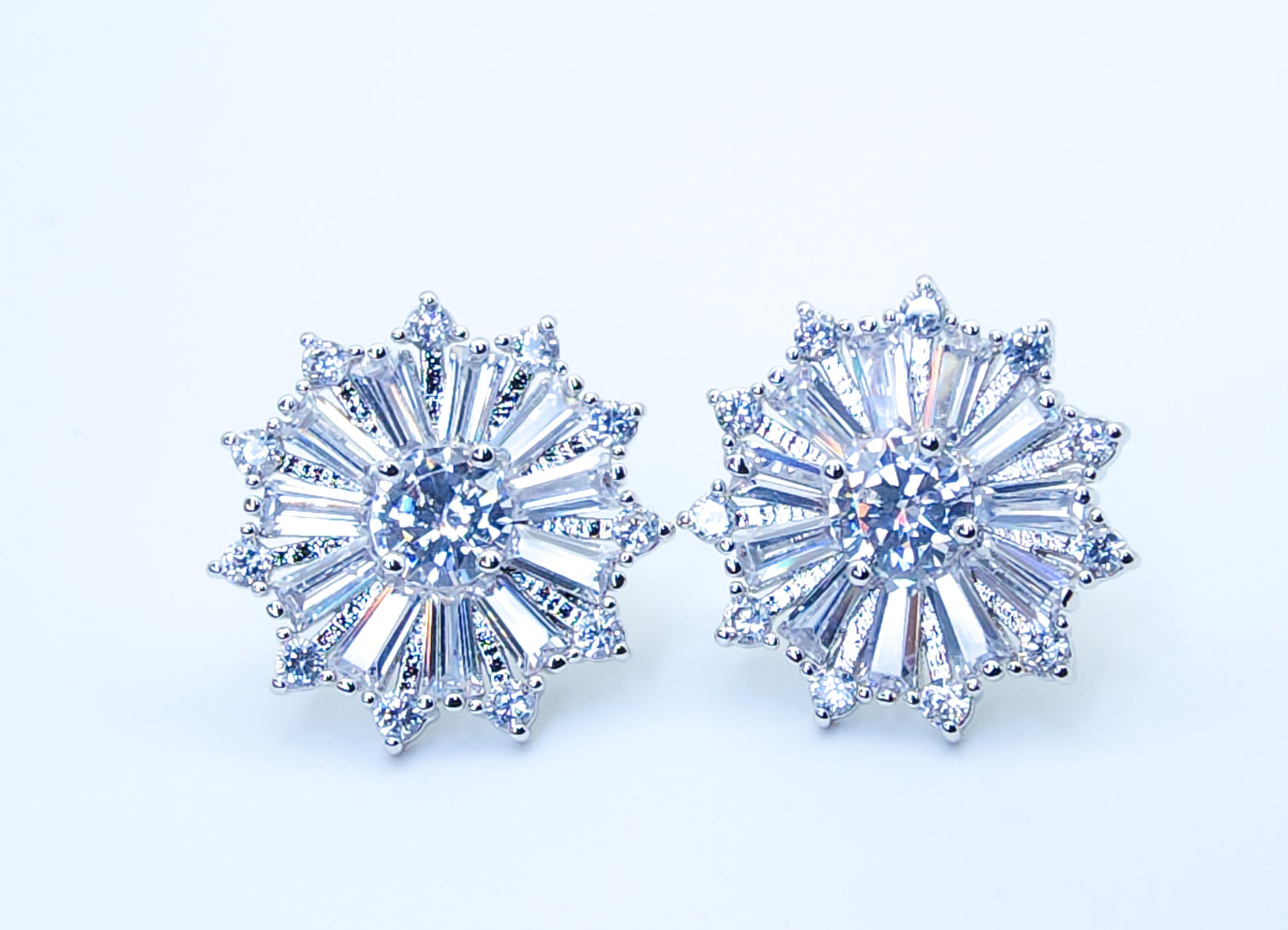 Ultimate Snow Flake Earring