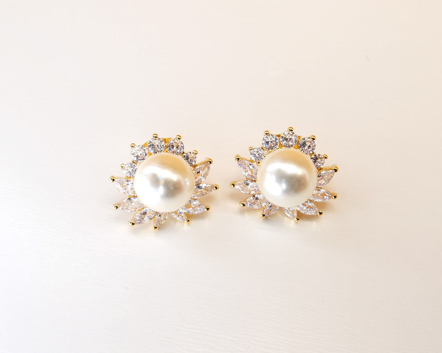 Pearl Flower Earring