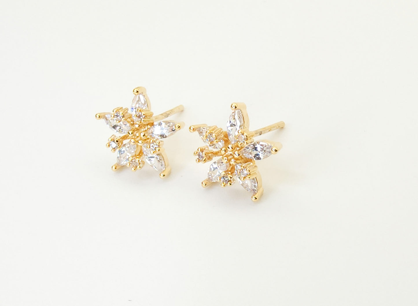 Snow Flake Earring