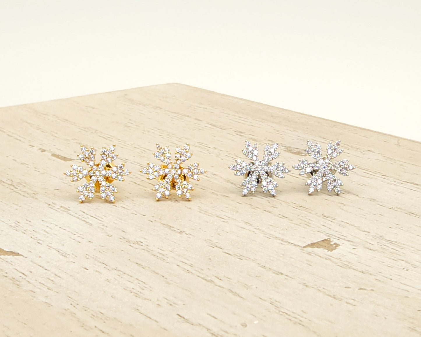 Snow Flake Earring